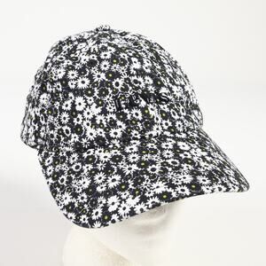 Levi Strauss Two Horse Womens Floral Pattern Packable Snapback Hat Black White